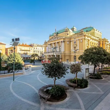 Naval Studio With Garden Rijeka Extérieur photo