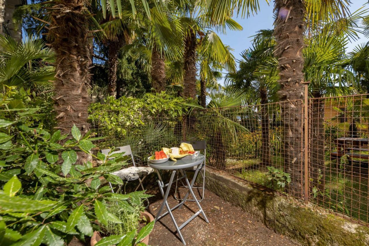 Apartment Naval With Garden *