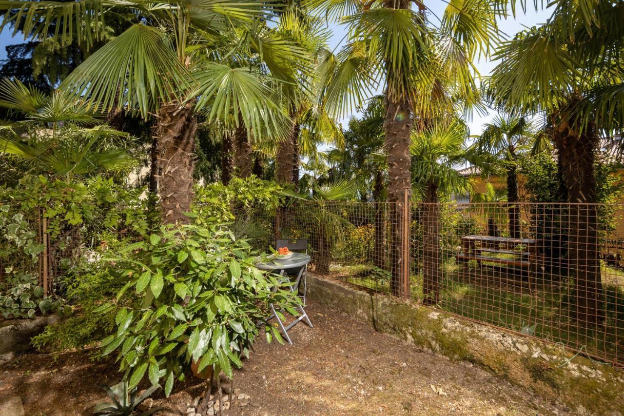 Naval With Garden Apartment *